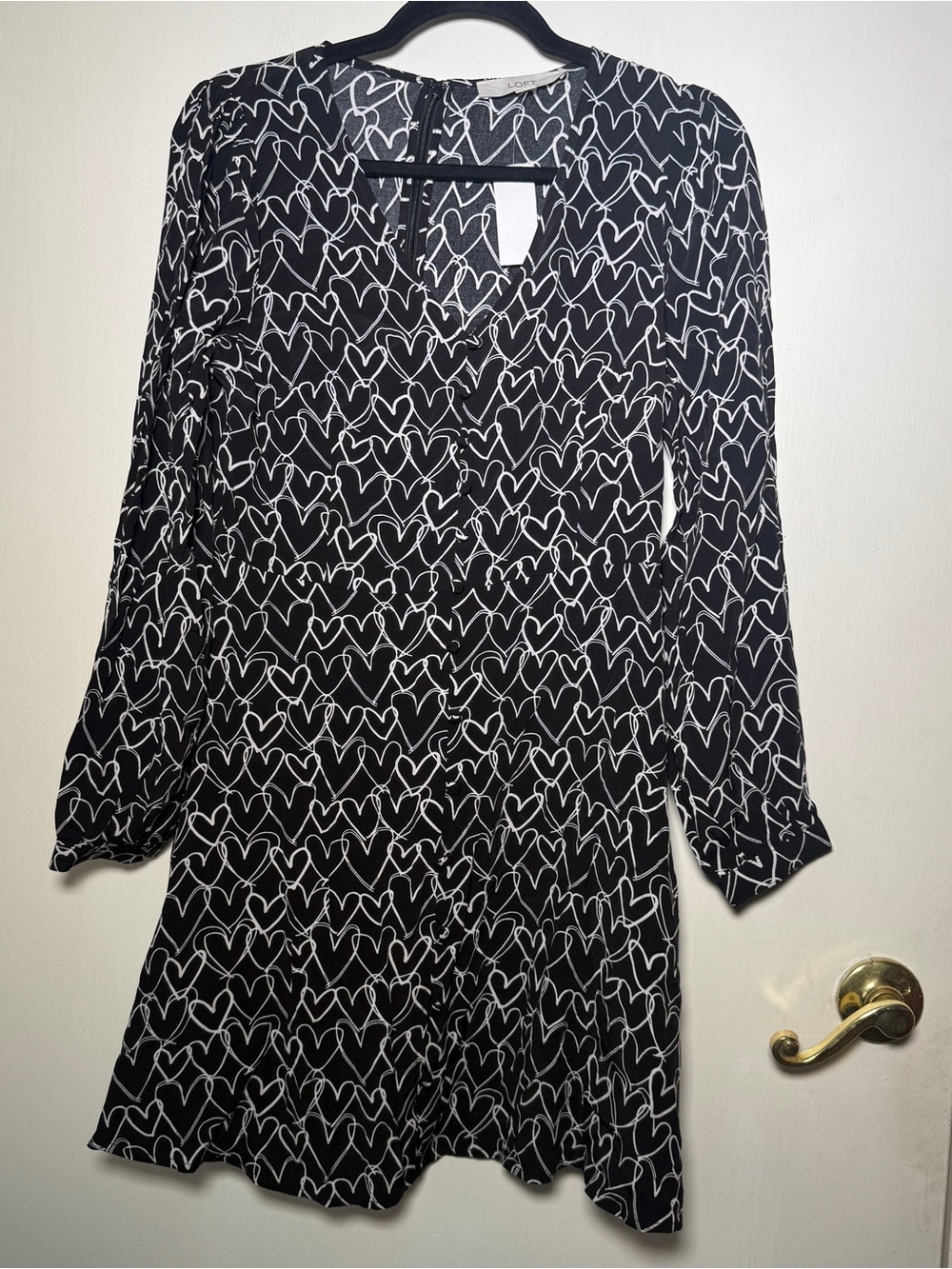 Loft Black & White V-Neck Heart Print Long-Sleeve Dress Size 4 NWT
